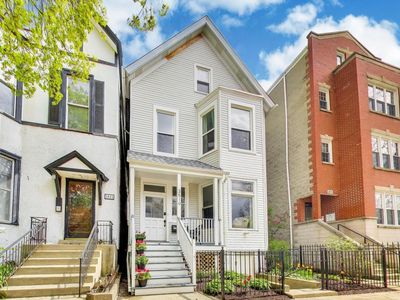 3519 N Seminary Ave