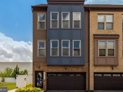 45369 Daveno Sq