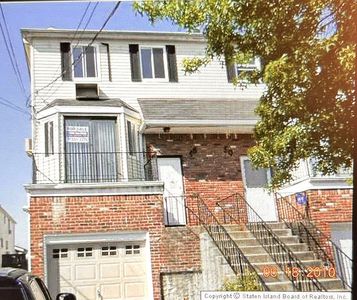 48 McVeigh Ave