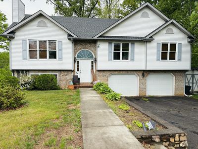 Property at 306 Fox Fire, Cloverdale, VA