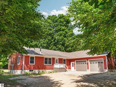 3551 Donna Ln