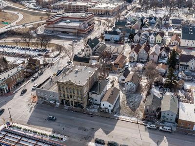 Property at 915 W National AVENUE, Milwaukee, WI