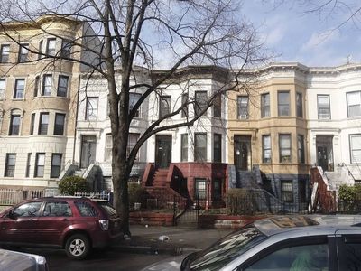 565 Eastern Pkwy