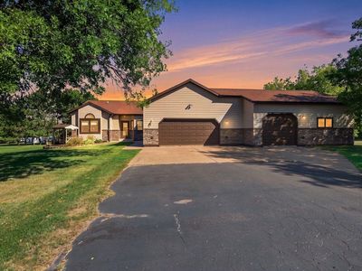6 Victoria Ln
