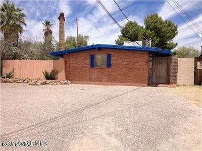 3237 E Patricia St #1