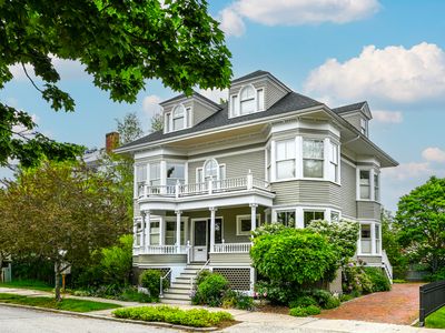 37 Carroll Street