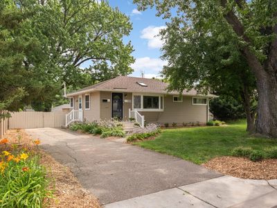 1405 Independence Ave S