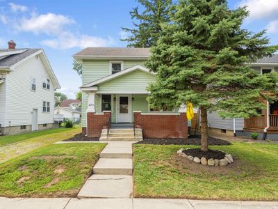 2711 N Anthony Blvd