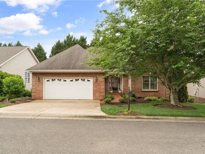 233 Brooks Landing Dr