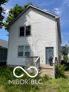 1005 Churchman Ave