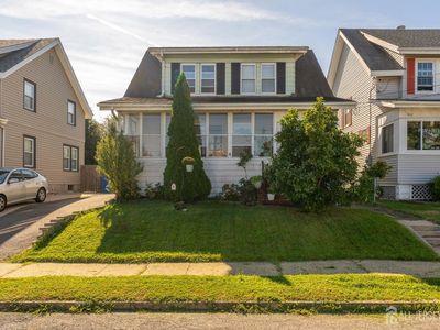 3 Fairview Ave