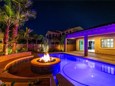 356 Pearl Fountains Ct