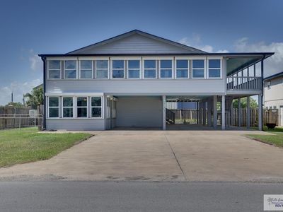 850 Laguna Dr