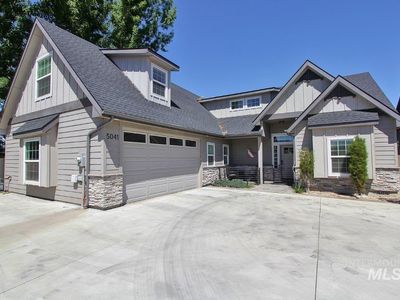 5041 N Pierce Park Ln
