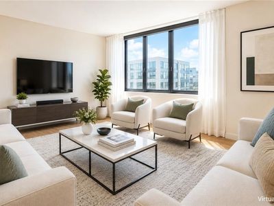 376 Broadway APT 3F