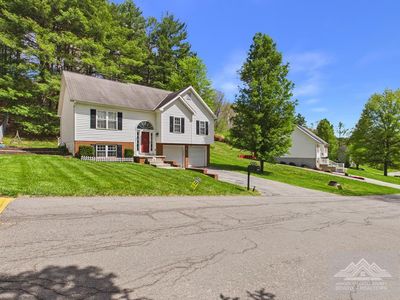 144 Oakland Dr