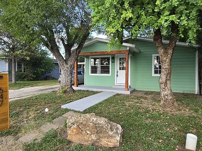 647 Dolle Ave