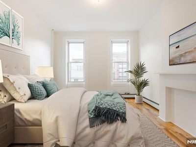 147 New York Ave #202