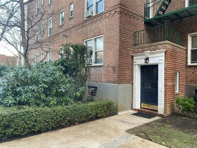 36 Cathedral Avenue #2C
