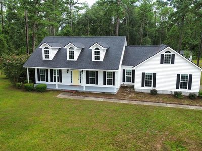 30 Riverside Dr