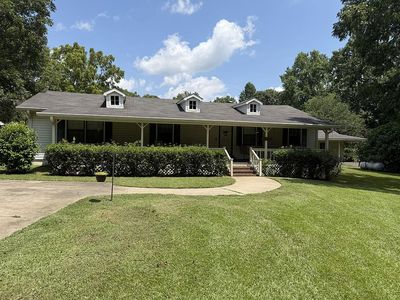 1955 Lee Road 242