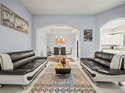 1465 Mariposa Cir APT 103