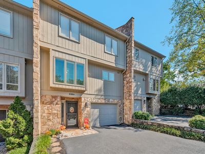 3394 Londonderry Ln