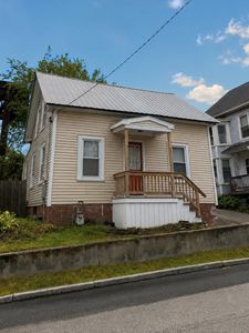 27 Pierce Street