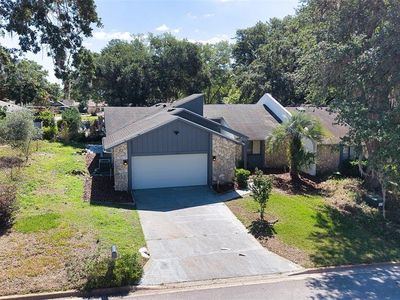 1033 Old South Ln