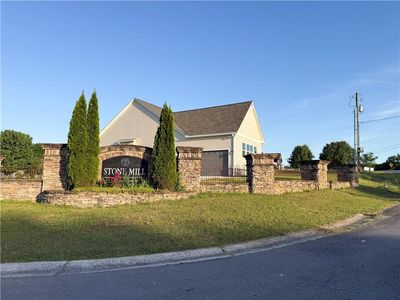 113 Mill Stone Ln SE