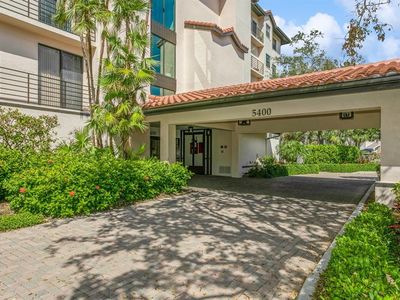 5400 Eagles Point Cir APT 104