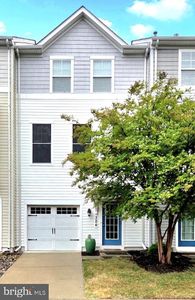 324 Shipyard Dr #83