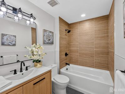 Property at 9011 Tamarron Dr, Plainsboro, NJ