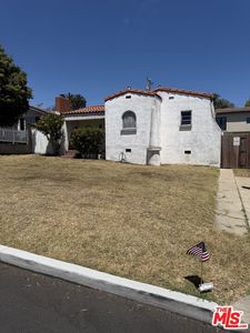 352 Loma Vista St