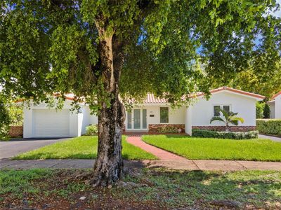 811 Capri St