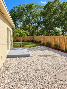 632 NW 14th Ter