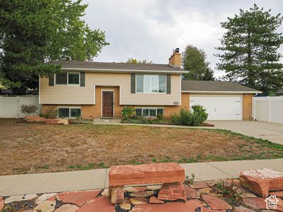 885 E Winter Canyon Way