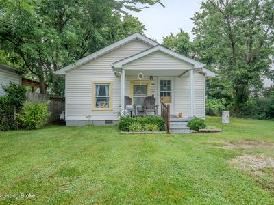 206 4th Ave