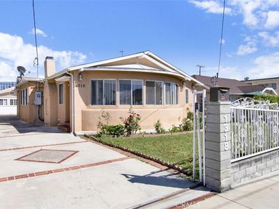 1318 N Alexandria Ave