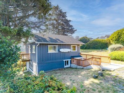 449 SW 10th St