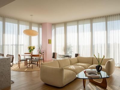 2678 Tigertail Ave APT 601