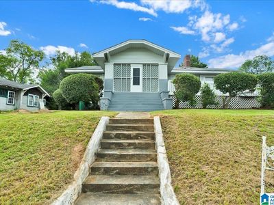 2224 28th St W