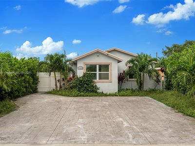 524 NW 10th St