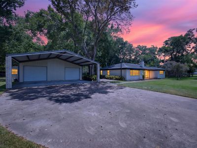 12803 Fairlane Dr