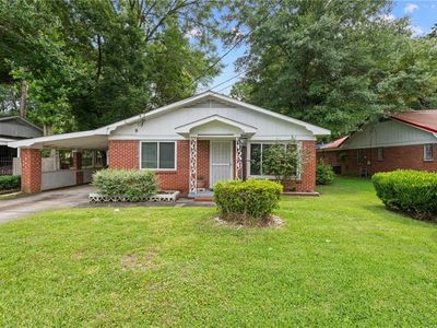 859 Carleton Ave