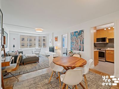 301 E 22nd St APT 6E