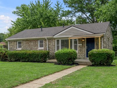 2230 Circle Dr
