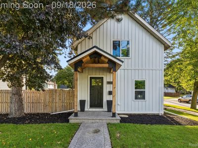 904 N Main St