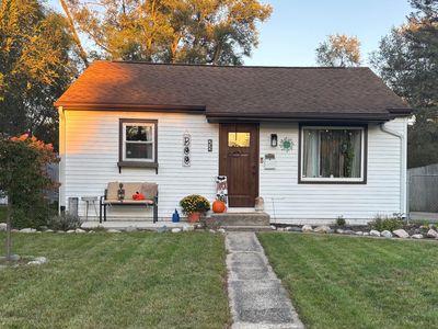 232 Woodlawn Ave N