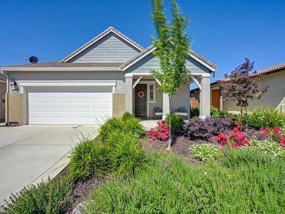 8939 Cerro Vista Dr